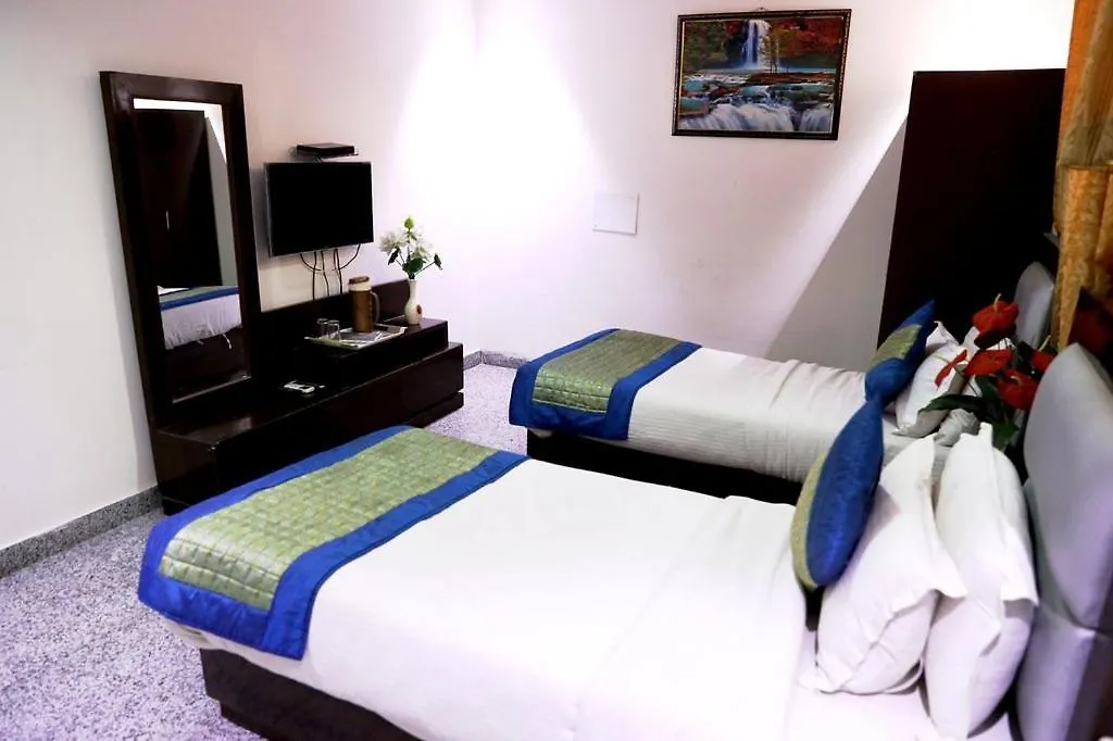 Airport Hotel The Paramont New Delhi