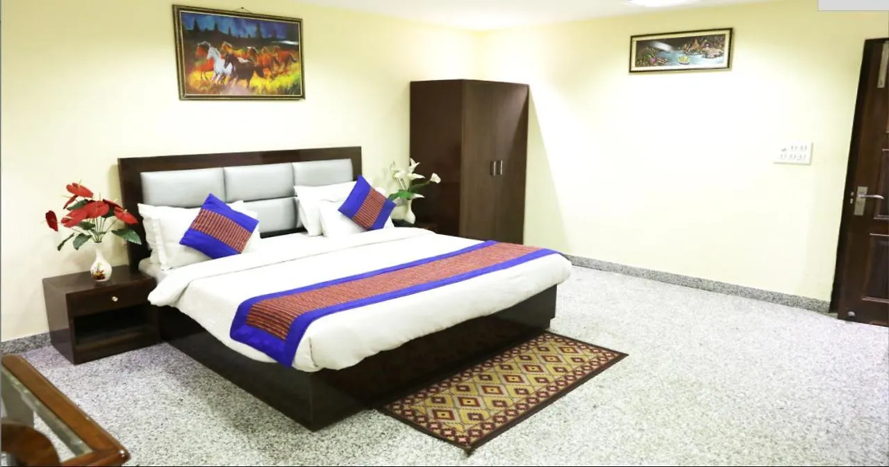 Airport Hotel The Paramont New Delhi