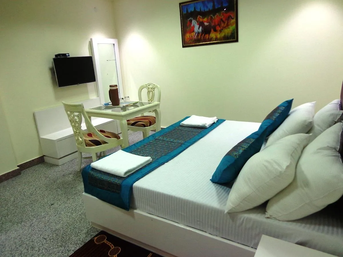 Airport Hotel The Paramont New Delhi 3*,  India
